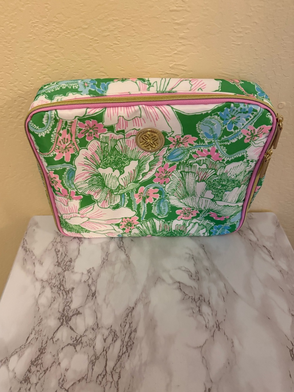 Lilly Pulitzer Packing Cube Set & Shoe Bag - Picture 2 of 11